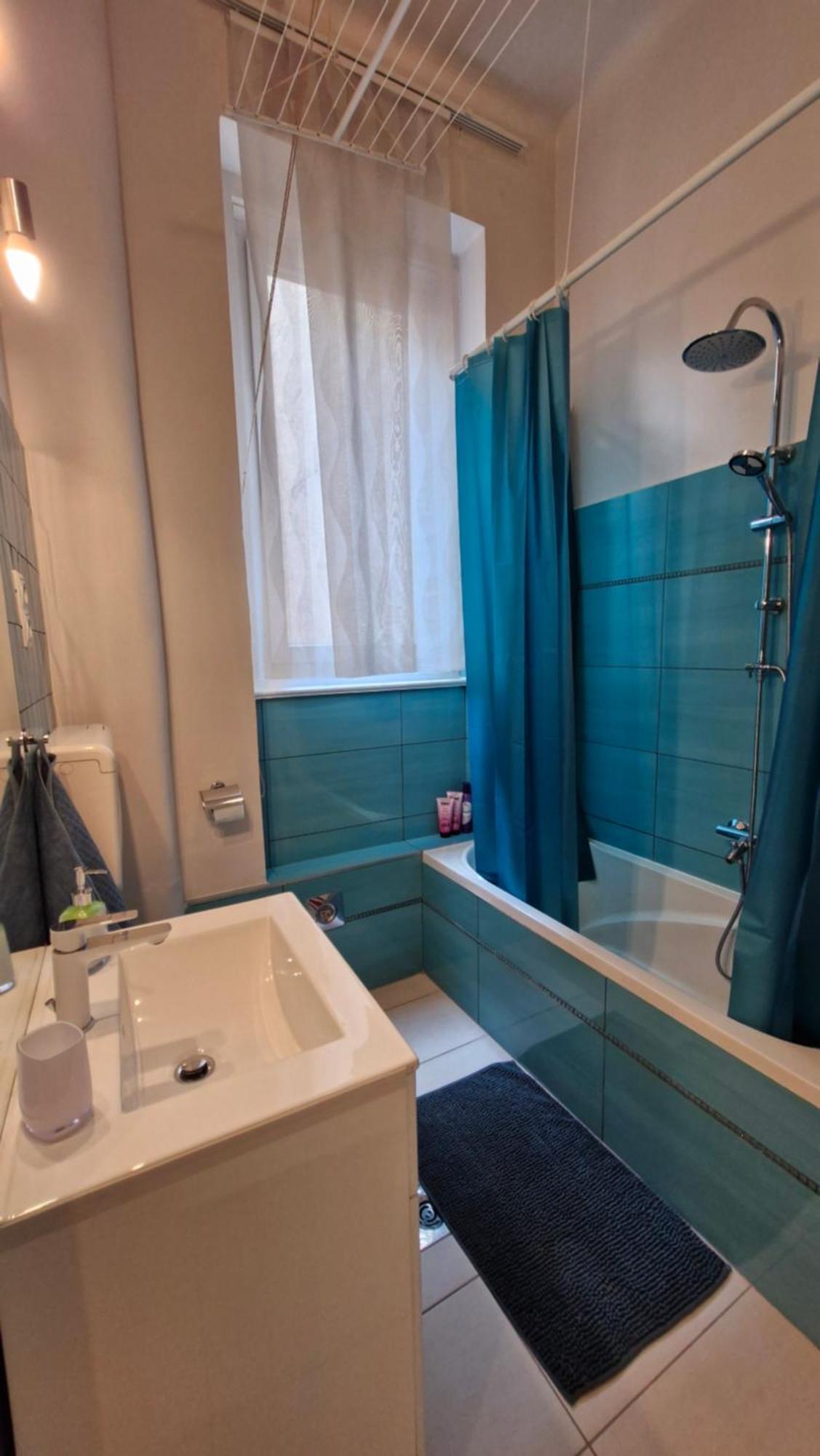 Center Royalty Apartment Budapest Eksteriør billede